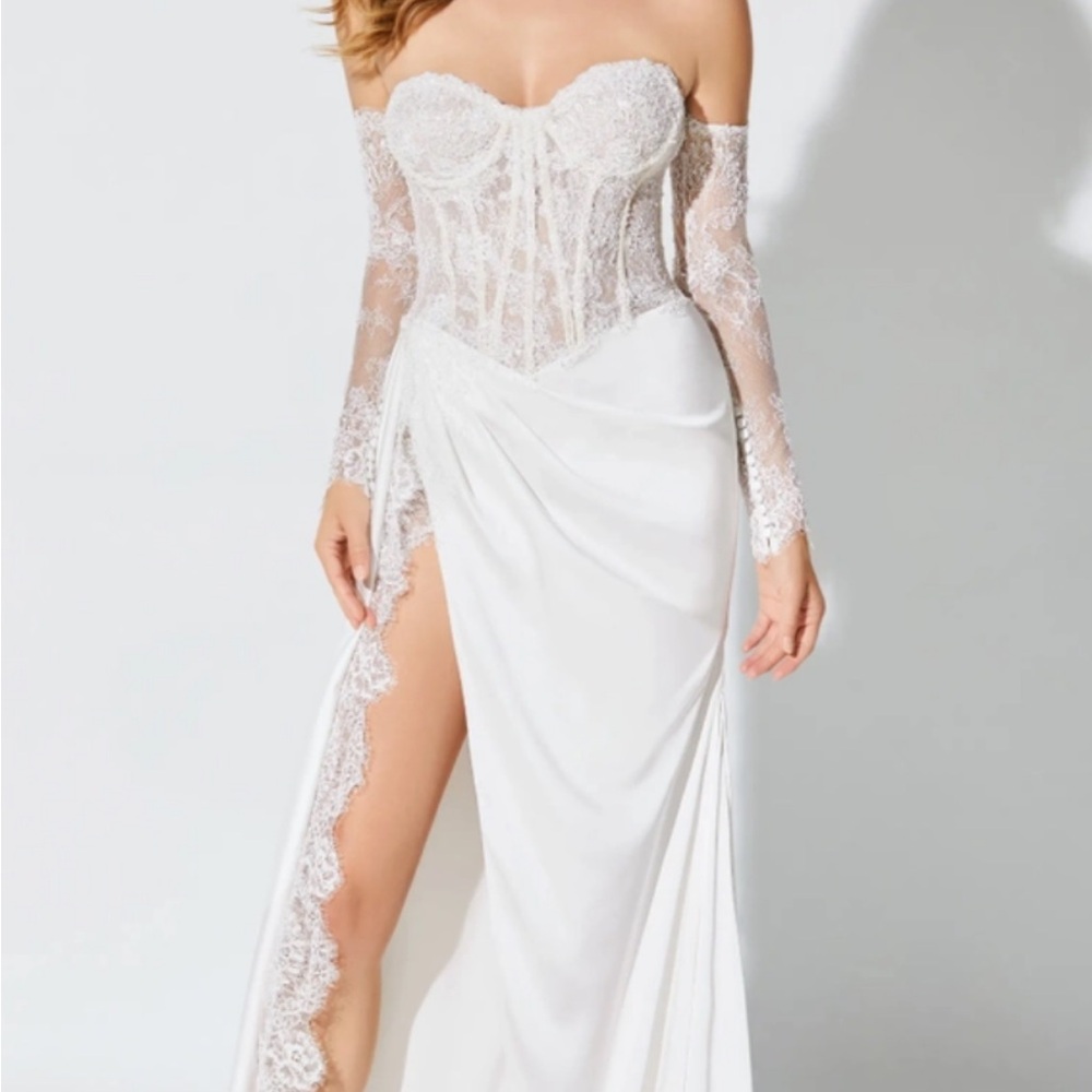 Elegant White Lace Off-Shoulder Dress